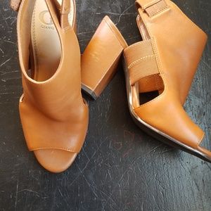 Gianni Bini Size 8 1/2M